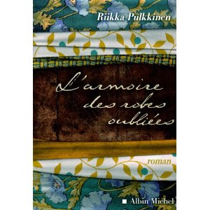 L’ARMOIRE DES ROBES OUBLIEES – Riikka Pulkkinen